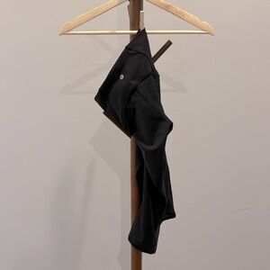 LULULEMON Cropped Leggings with Mesh